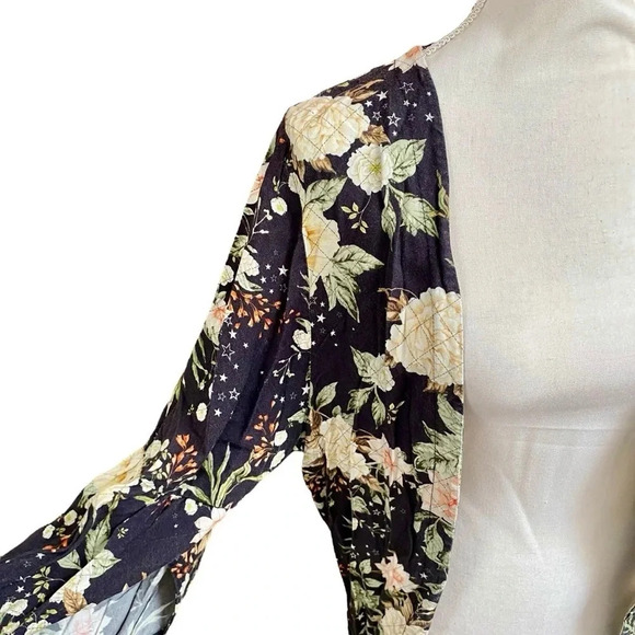 Farm Rio Charcoal Floral Star Boho Kimono Jacket One Size - Picture 3 of 14
